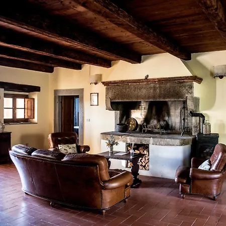 Casale Chiesina Βίλα *